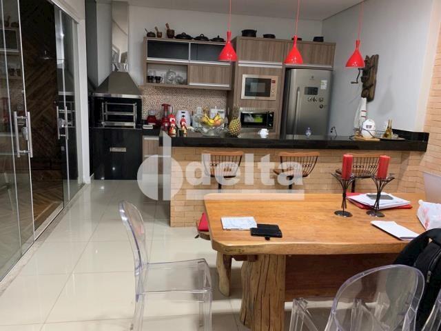 Casa de condomínio à venda com 3 dormitórios em Gávea, Uberlândia cod:33993