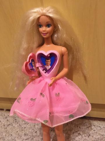 Boneca Barbie Brilha Coração - Foto 4