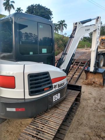 Vendo Mini escavadeira Bob cat E50 - Foto 6