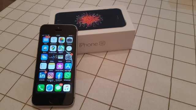 IPhone SE 64GB Cinza Espacial