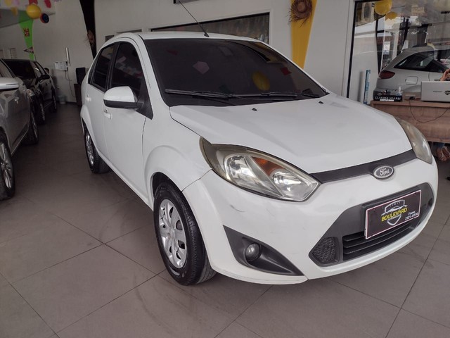 FORD FIESTA 1.6 2013 COMPLETO, FALAR COM FELIPE OLIVEIRA, BOULEVARD VEÍCULOS