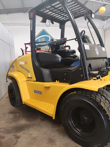 Empilhadeira Yale 155VX | Ano 2013 | GLP