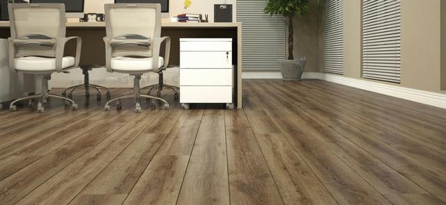 Piso laminado 39,90m²
