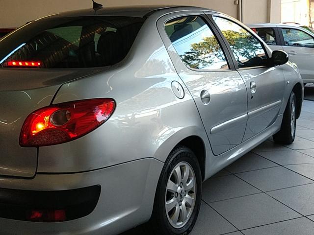 PEUGEOT 207 2009/2010 1.4 XR PASSION 8V FLEX 4P MANUAL - Foto 19
