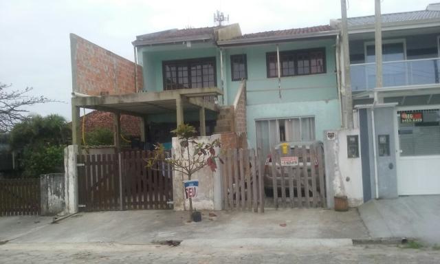 Alugo sobrado em matinhos 70 metros do mar - Foto 2
