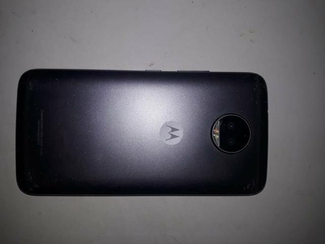 Moto G5 plus