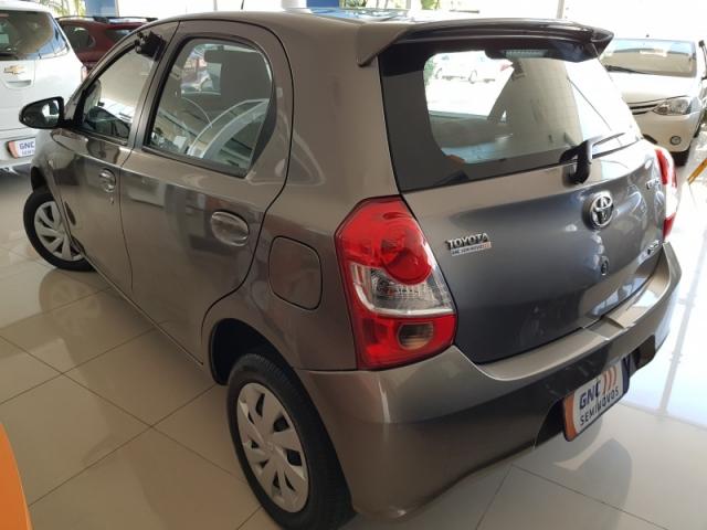 TOYOTA ETIOS 1.3 X 16V FLEX 4P MANUAL. - Foto 4