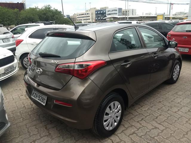 HB20 confort com apenas 14 mil km - Foto 2