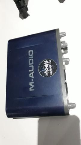 Placa de AUDIO FAST TRACK PRO