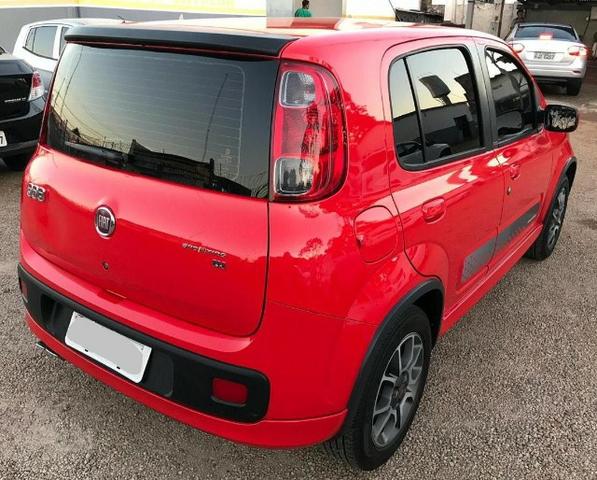 Uno Sporting 1.4 com 1.800km apenas Zerinho