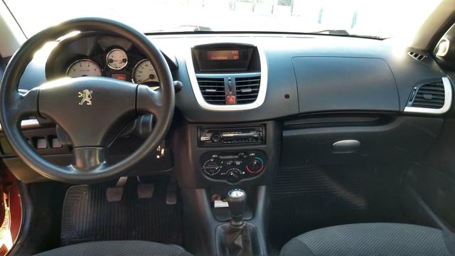 Peugeot 207 passion 1.4 / R$ 16.000,00 - Foto 4