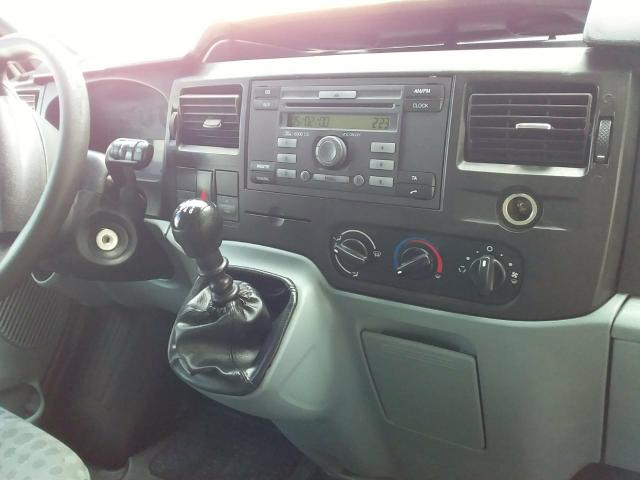 Ford Transit com baú - Foto 4