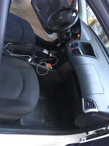 Peugeot 207 1.4 2014 completo - troco kadett GSi - Foto 2