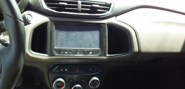 Vende-se carro Sedan ótimo estado de conservação. - Foto 3