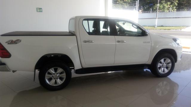 Hilux cd srv 4x4 diesel automática - Foto 3