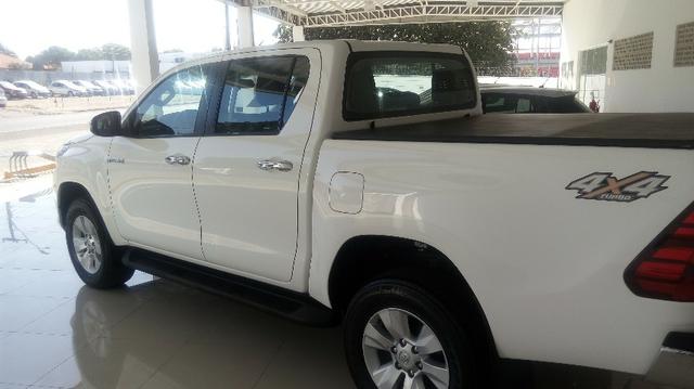 Hilux cd srv 4x4 diesel automática - Foto 8