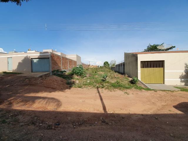 Lote no Setor Jardim Jussara