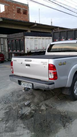 Toyota Hilux SRV 4x4 automatica 2015 - Foto 17