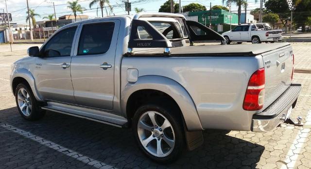 Toyota Hilux CD 4X2 Srv 2.7 Aut - Foto 6