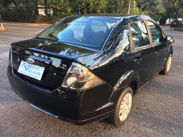 Ford Fiesta Sedan Class 1.6 Completo Única dona!! - Foto 8