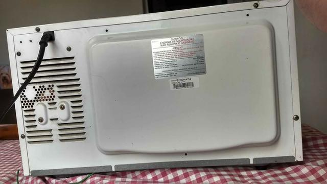 Microondas Panasonic 28 litros usado - Foto 3