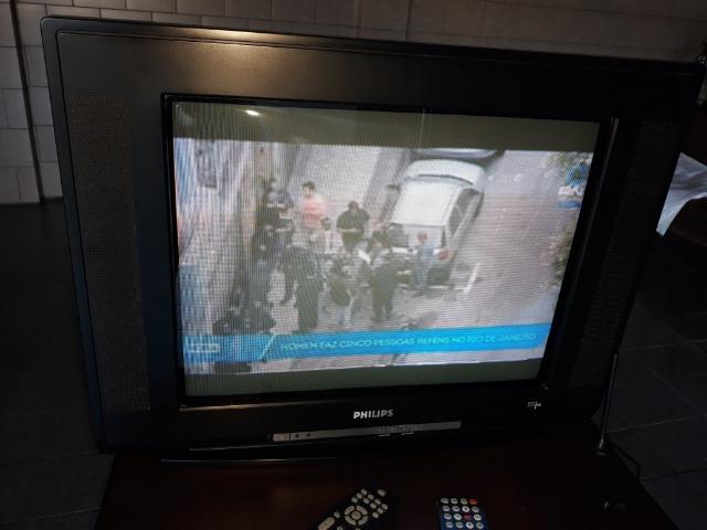 Televisor Phillips tubo 21" tela plana Stereo com controle - Foto 3