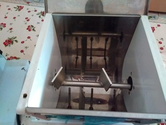 Máquina de fazer pão e massas - Foto 2