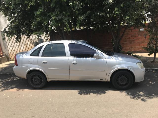 Corsa Sedan modelo 2004 - Foto 2