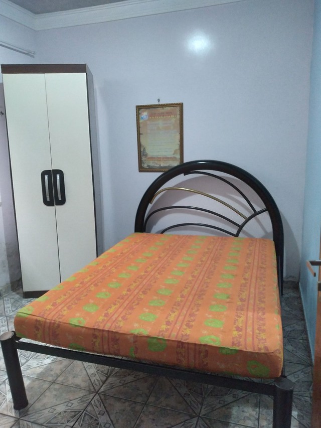 CAMA , COLCHÂO CASAL e GUARDA ROUPA\