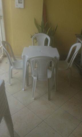 Vendo 28 jogos de mesas leia o anúncio