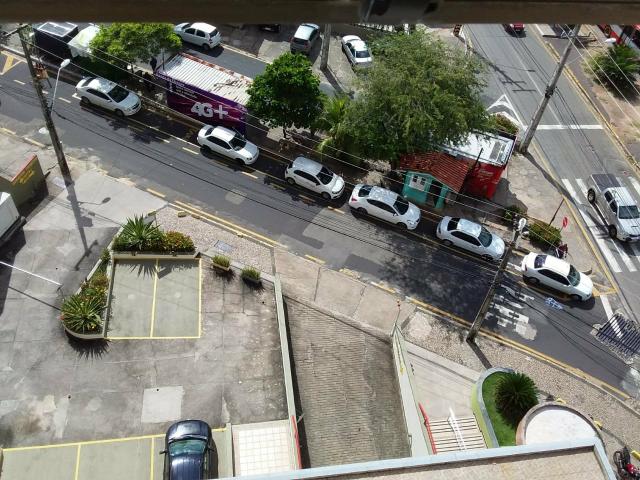 Sala com projetados. 1400 alugo/170 mil vendo