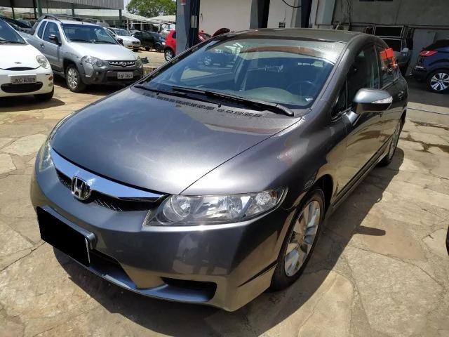 Honda Civic 1.8 2011 - Foto 2
