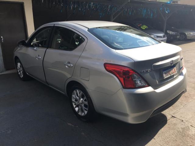 NISSAN VERSA 1.6 16v SV AUT 4P - Foto 4