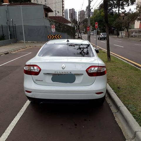 Fluence Dynamique Plus 2.0 automático 2015 ABAIXO DA TABELA FIPE - Foto 2