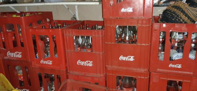 Vendo 18gradiado de Coca-Cola retornavi e 10 de retonavi plástico de 2 litro