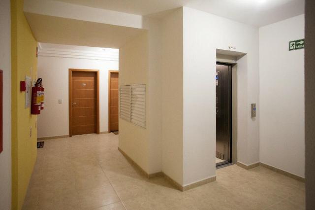 Apartamento - 2 dormitórios (1 suite) - 69m² priv. - Floresta - Foto 6
