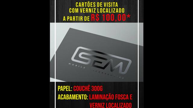 Cartão de visita com verniz localizado