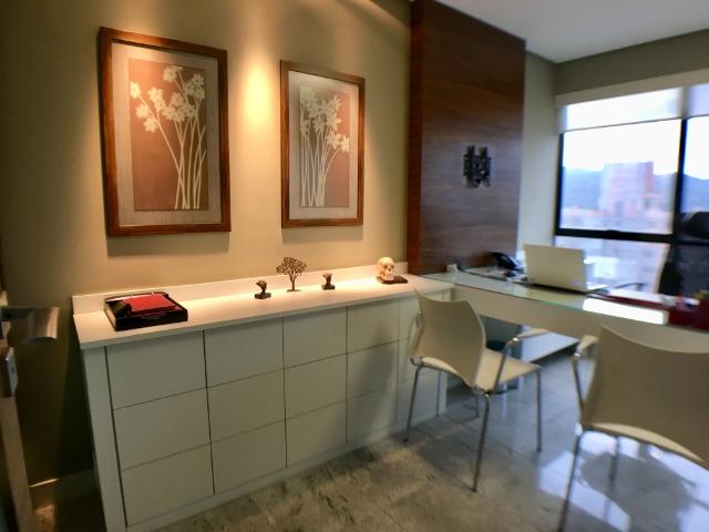 Sala Comercial no Centro - Mobiliada com requinte - Foto 2