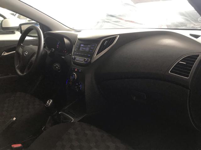 Hyundai HB20 1.6 comfort Plus 17/18 - Foto 5