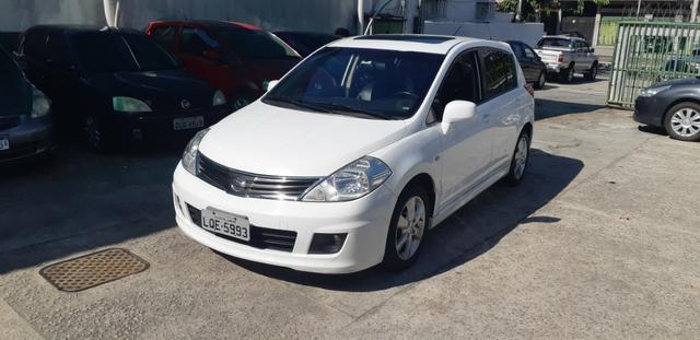 Nissan Tiida 1 .8 SL 2012