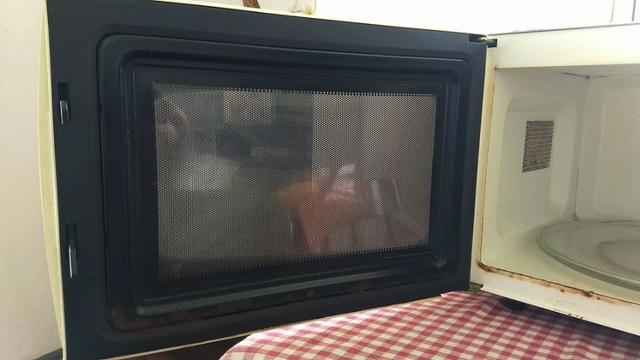 Microondas Panasonic 28 litros usado - Foto 4