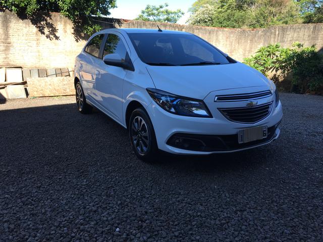 Vendo Chevrolet Onix 1.4 LTZ 2015 Impecável - Foto 9