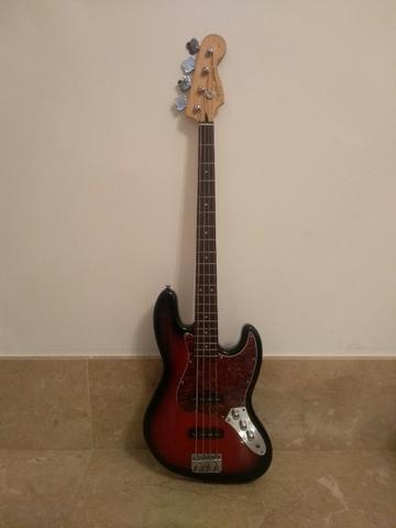 Contrabaixo Fender Squier Standard Jazz Bass Sunburst (Deep red)
