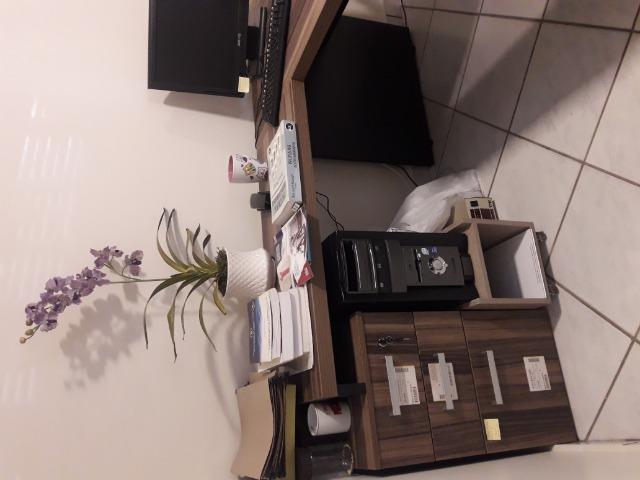 Mesa de escritório / cadeira preta giratória - Foto 3