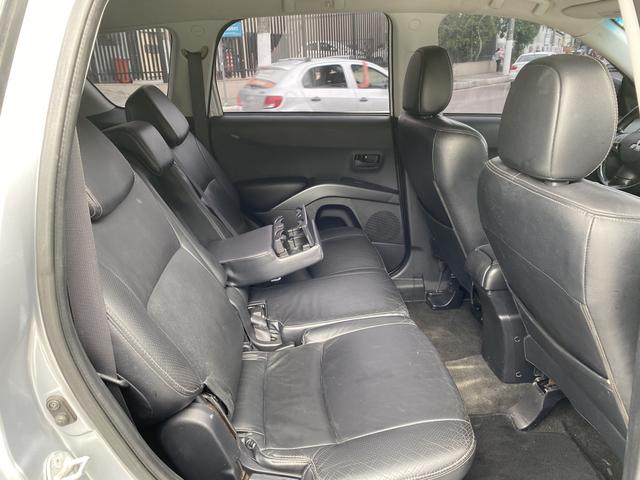 Mitsubishi outlander 4x4 Automatica - Foto 8