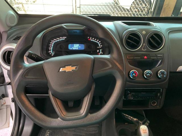 Chevrolet Montana Ls 1.4 2015 - Foto 8