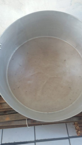 4 panelas de alumínio 180 litros barato - Foto 2