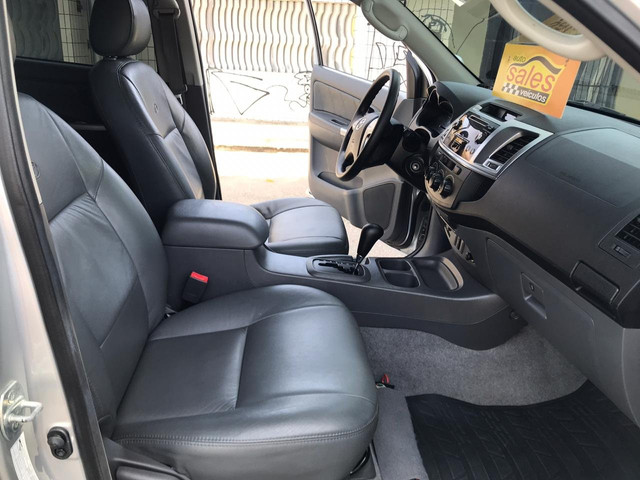 Hilux 2015 SR FLEX AUT COM 36 milkm nova - Foto 10