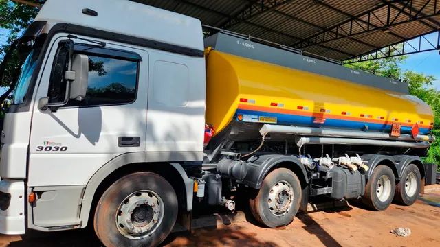 Mb 3030  bitruck  tanque  20mil litros 2017 - Impecável