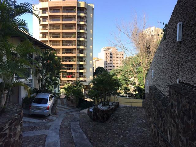 COD 56 -Casa de alto padrão em condomínio com 3 qts Centro de Nova Iguaçu RJ - Foto 20